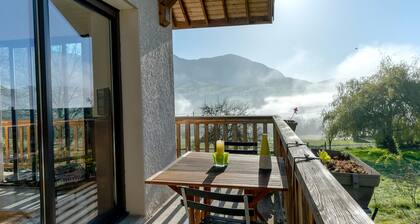 Maison de TAMO für 6 Personen mit Bergblick, privatem Garten und WLAN