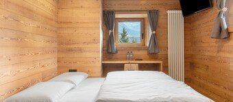 Room 'Ferré' with Lake View, Shared Garden and Wi-Fi