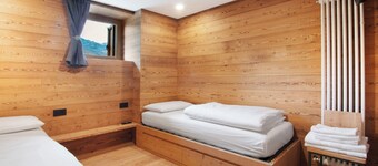 Room 'Tambò' with Lake View, Shared Garden and Wi-Fi