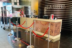Lobby - LA Hotel (Tawau)
