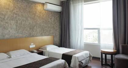 LA Hotel