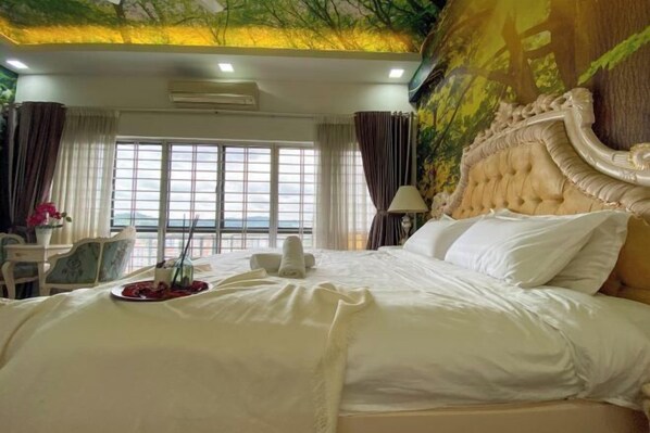 Iron/ironing board - Puchong Setiawalk Penthouse for 14 Pax Iconique (Puchong)