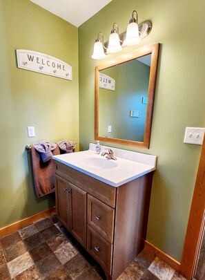 Shower, hair dryer, towels, soap - Catchin Crickets near Pictured Rocks and ATV Trails! (Shingleton)