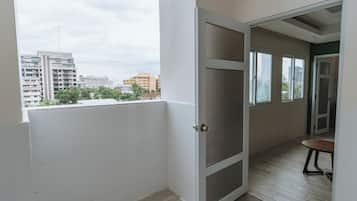 Premier Suite, Balcony, City View | City view