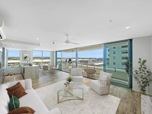 Een 50-inch smart-tv met digitale zenders