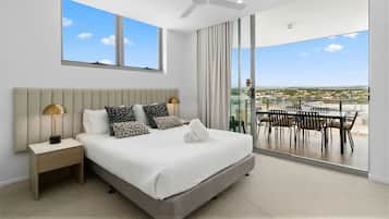 Two Bedroom Deluxe Apartment | Iron/ironing board, cribs/infant beds, free WiFi, bed sheets