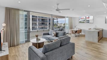 TV connectée de 50 pouces avec chaînes numériques