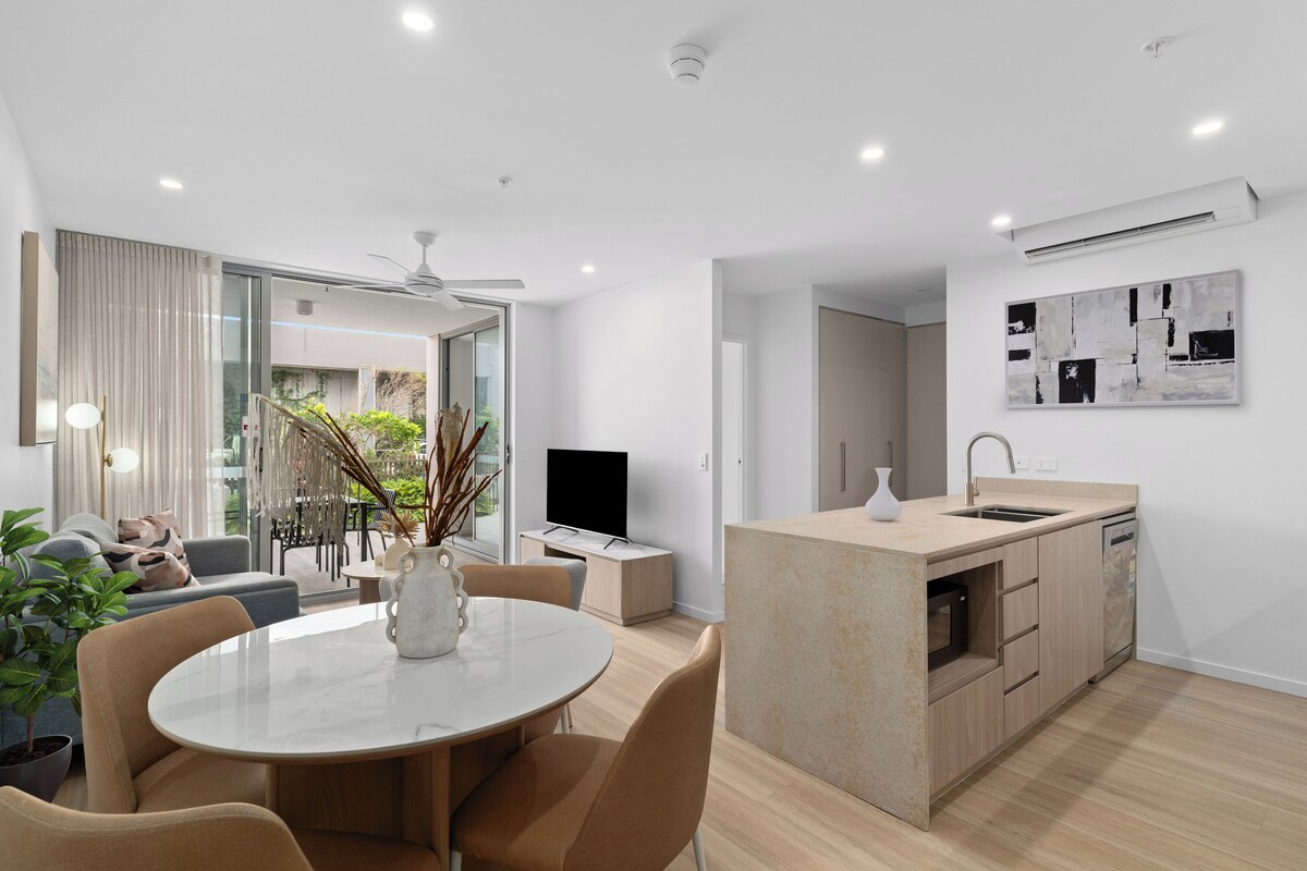 Lowanna Beach Resort by Direct Collective