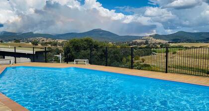 Cedar 2, Cedar 2 - Motel Room