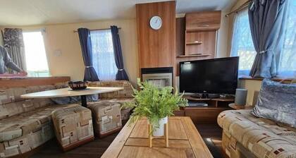 Lovely 3 bed with balcony and ramp