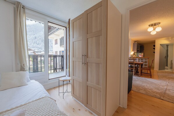 1 chambre, fer et planche à repasser, Wi-Fi gratuit, draps fournis