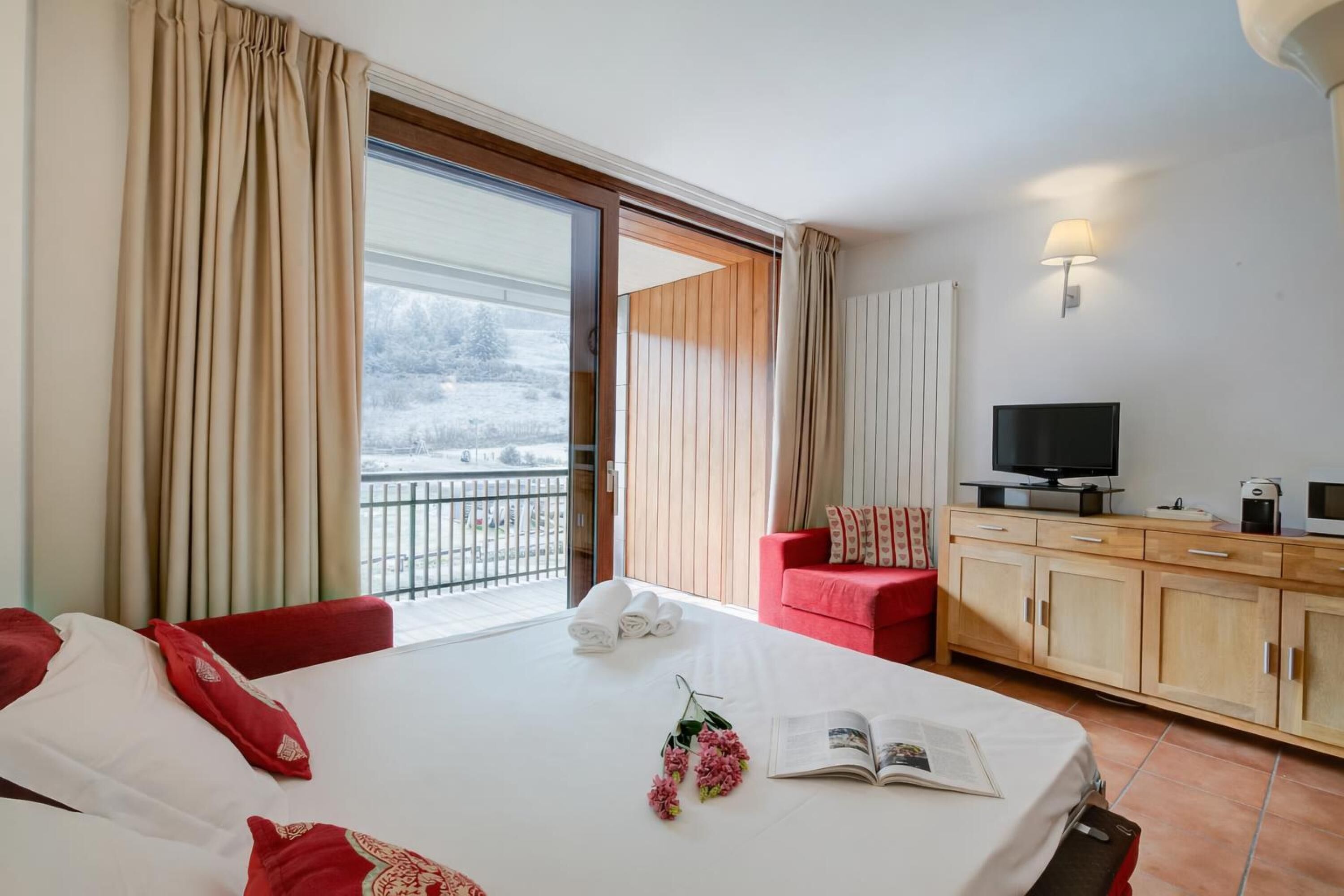 1 habitación, escritorio, wifi y ropa de cama 