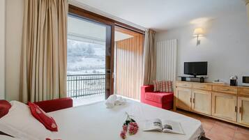 1 habitación, escritorio, wifi y ropa de cama