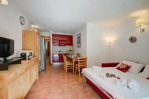 1 chambre, bureau, Wi-Fi, draps fournis