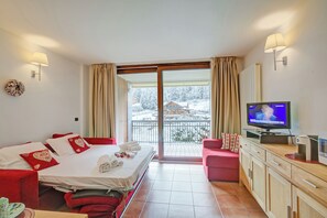 1 bedroom, desk, WiFi, bed sheets - La Primula, Bardonecchia, Italy (Bardonecchia)