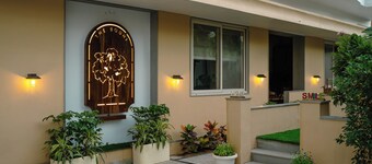 Spacious 5-bedroom apartment with WiFi, AC in marvelous Jaipur