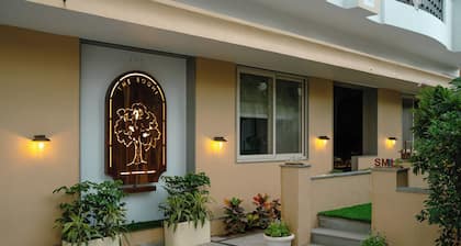 Spacious 5-bedroom apartment with WiFi, AC in marvelous Jaipur