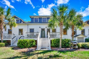 Exterior - 3 Bed, 2.5 Bath Award Winning Historically Preserved Tybee Island Vacation Home (Tybee Island)