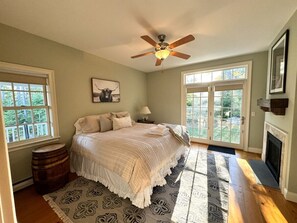 5 bedrooms, iron/ironing board, free WiFi, bed sheets - New Listing at the Hermitage club (Dover)