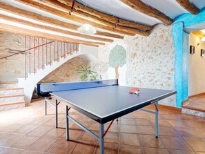 Game room - House with pool, ping pong and bbq 15min beach (Rourell)