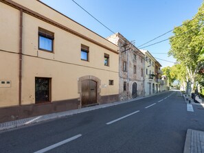 Exterior - House with jacuzzi, ping pong and bbq 15min beach (Rourell)