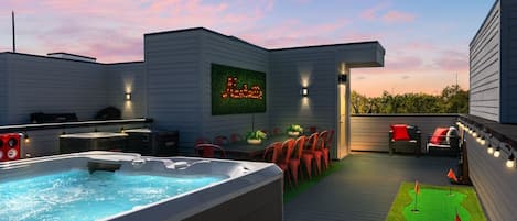 Bain à remous extérieur