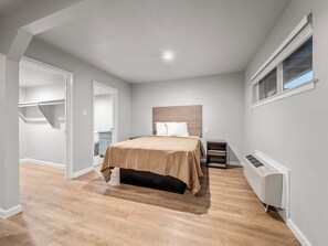 Desk, laptop workspace, free WiFi, bed sheets