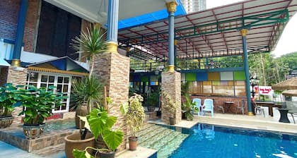 Bayu Bayu Hotel by Soft Loft