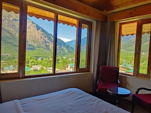 Superior-Doppelzimmer, Balkon, Bergblick