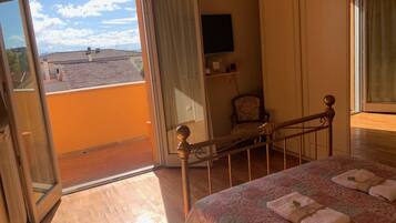 1 bedroom, iron/ironing board