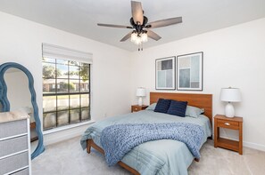 3 bedrooms, travel cot, free WiFi, bed sheets