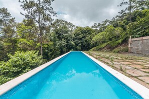 Pool - Stunning villa w/pool & mountain view in Jarabacoa (Jarabacoa)
