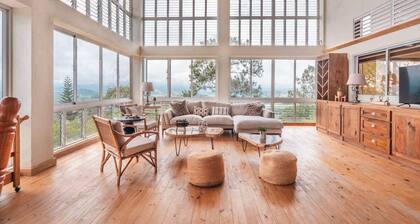 Stunning villa w/pool & mountain view in Jarabacoa