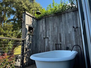Property grounds - Bird's Nest Luxury Villa (Kangaroo Valley)