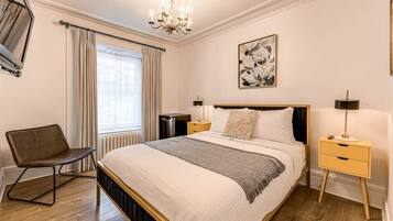 1 chambre, fer et planche à repasser, Wi-Fi, draps fournis