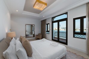 5 bedrooms, in-room safe, iron/ironing board, WiFi