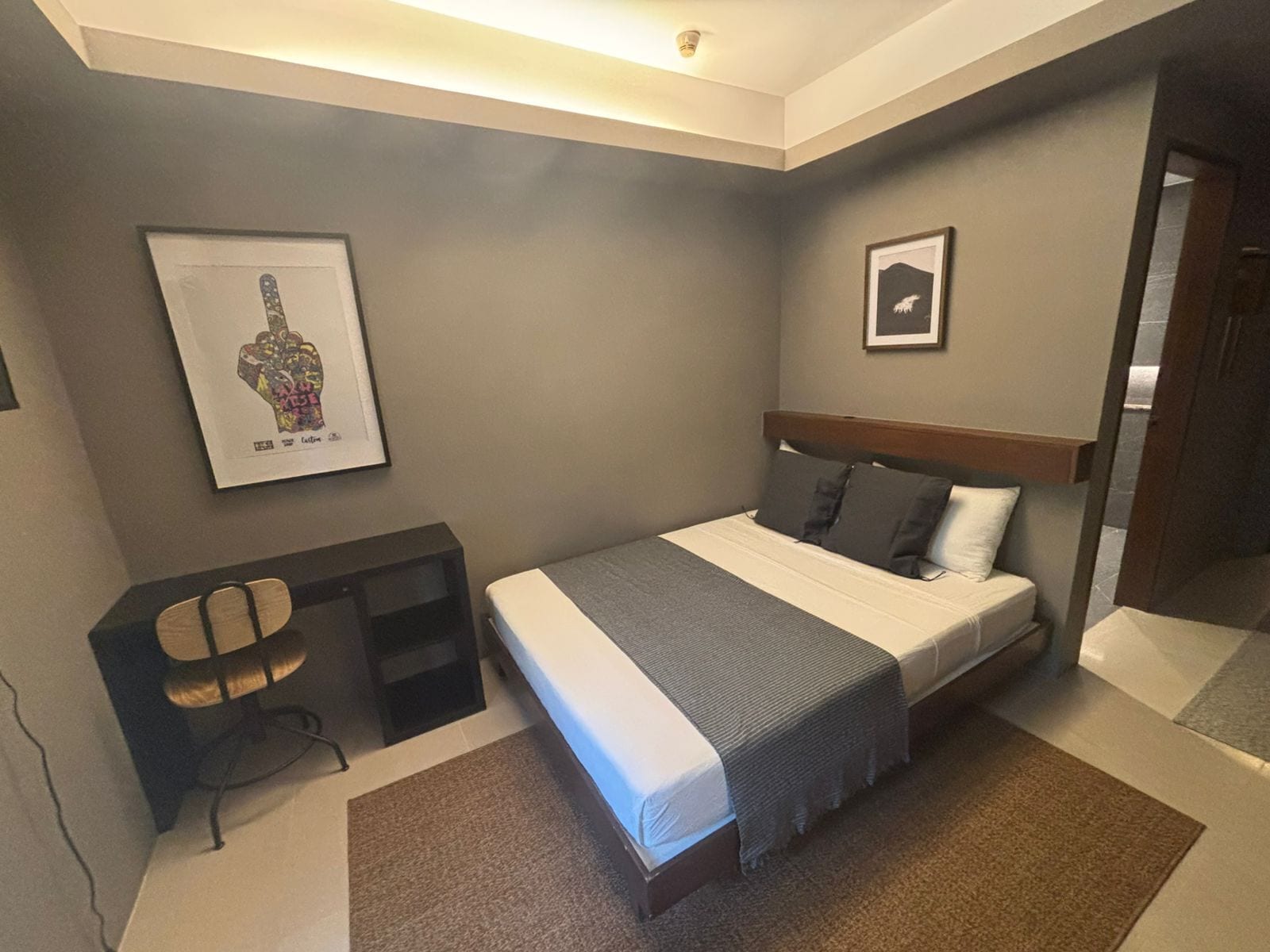 Kamar Double Standar | Tirai kedap cahaya