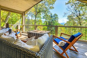 Property grounds - 3 Mi to Crossroads: Mtn-View Cottage in Cashiers (Glenville)