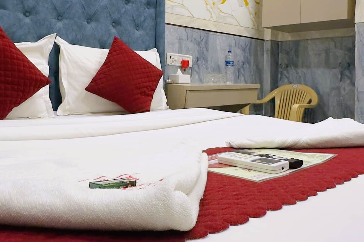 Standaard kamer | Individueel gedecoreerd, individueel gemeubileerd, een bureau