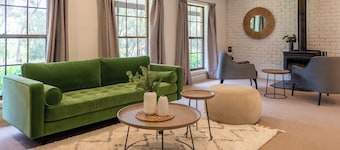 Furche Barossa Vineyard & Fireplace