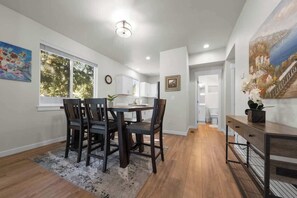 تناول الطعام