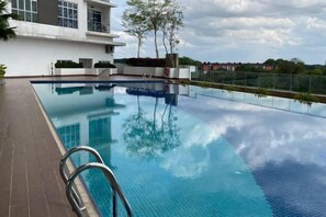 Unclassified image, 4 of 18, button - KULAI IOI Mall D'Putra Near JPO Senai Airport (Kulai)
