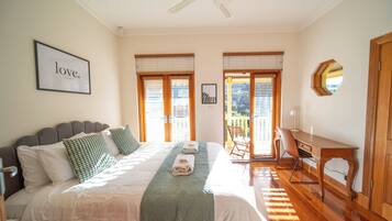 Economy Townhome, Balcony | 3 bedrooms, iron/ironing board, free WiFi