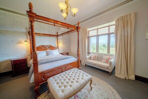 House, Vineyard View | 5 bedrooms, iron/ironing board