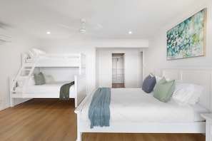 3 dormitorios, tabla de planchar con plancha, wifi y ropa de cama