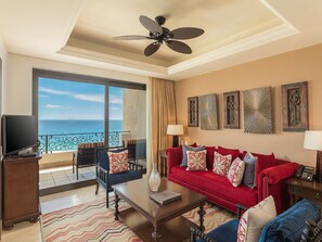 Smart TV, video games, DVD player - Thanksgiving Week AMAZING Oceanfront Luxury Grand Solmar Land's End Master Suite (Cabo San Lucas)