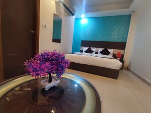 Free WiFi - HOTEL AVSK (New Delhi)