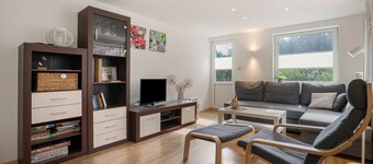 Holiday Home 'Baumfuchs' with Lake View, Private Terrace and Wi-Fi