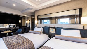 A hotel room with two beds, a desk, a chair, a TV, and a large window. - APA Hotel Akabane Iwabuchi Ekimae (Tokyo)