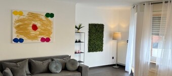 Apartment 'Hochwertige Wohnung Frechen City' with Shared Terrace, Balcony and Wi-Fi